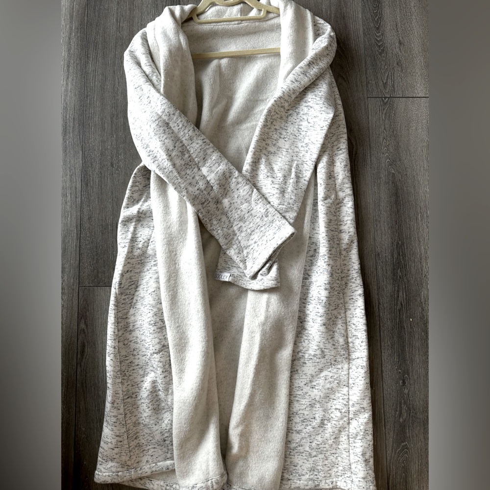 SOOLEY full length gray cardigan